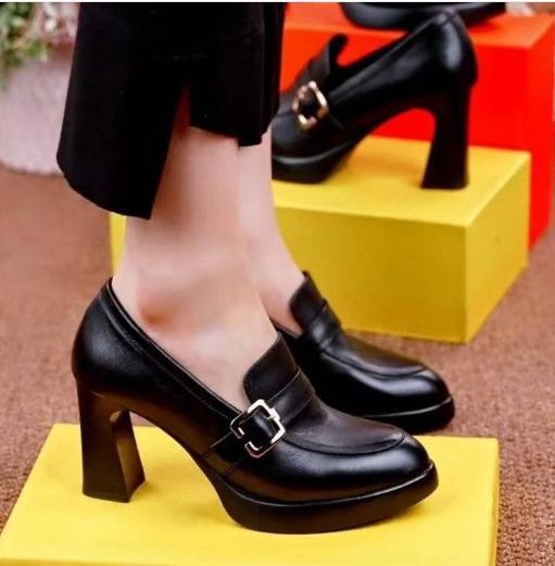 New Thick soled Coarse Heel Fashion Shoes, Deep Mouth Women's Leather Shoes