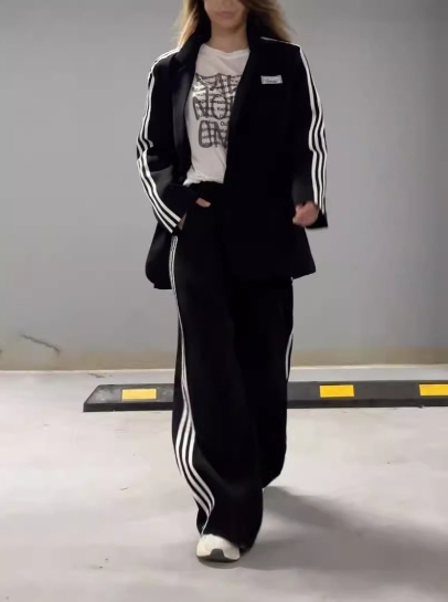 European and American loose long sleeved woven belt splicing sports suit, two piece set of trousers